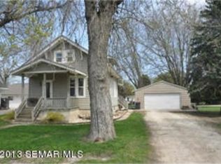 509 Center Ave S, Hayfield, MN 55940