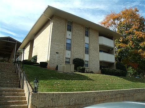 1st image of 5260 Crossbow Cir Unit 2A