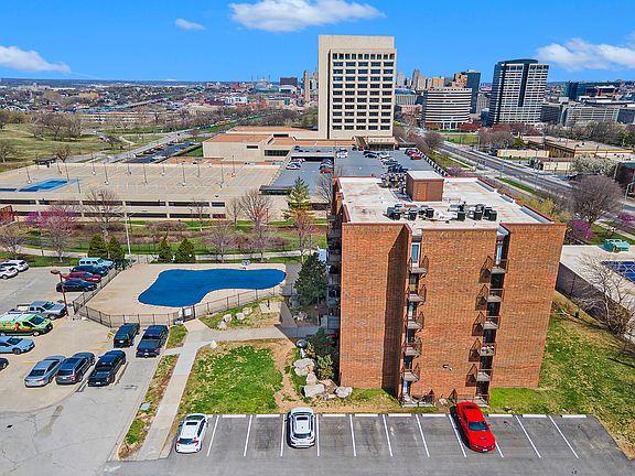2nd image of 2933 Baltimore Ave APT 502