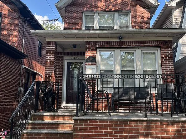 1387 E 34th St, Brooklyn, NY 11210