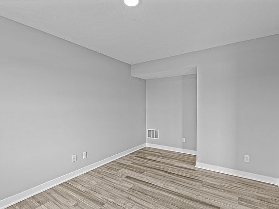 4th image of 4587 Pennsy Way