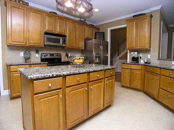 5th image of 16309 Hallaton Dr
