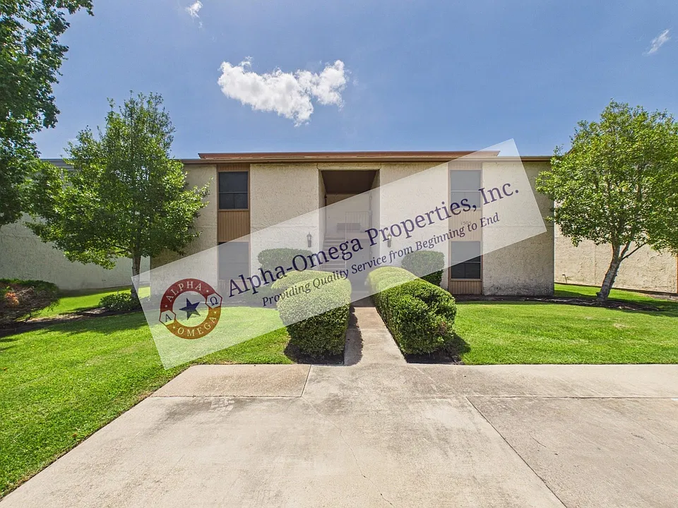 1505 Oakdale Cir #D