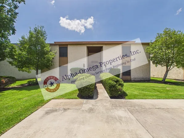 1505 Oakdale Cir #D, College Station, TX 77840
