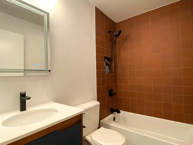 7208 Meador Ave #B — Photo 10