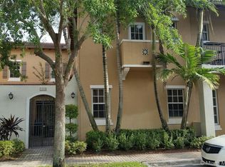 14608 SW 5th St, Pembroke Pines, FL 33027