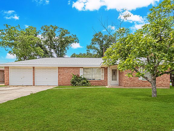 2nd image of 4719 Dagmar Dr