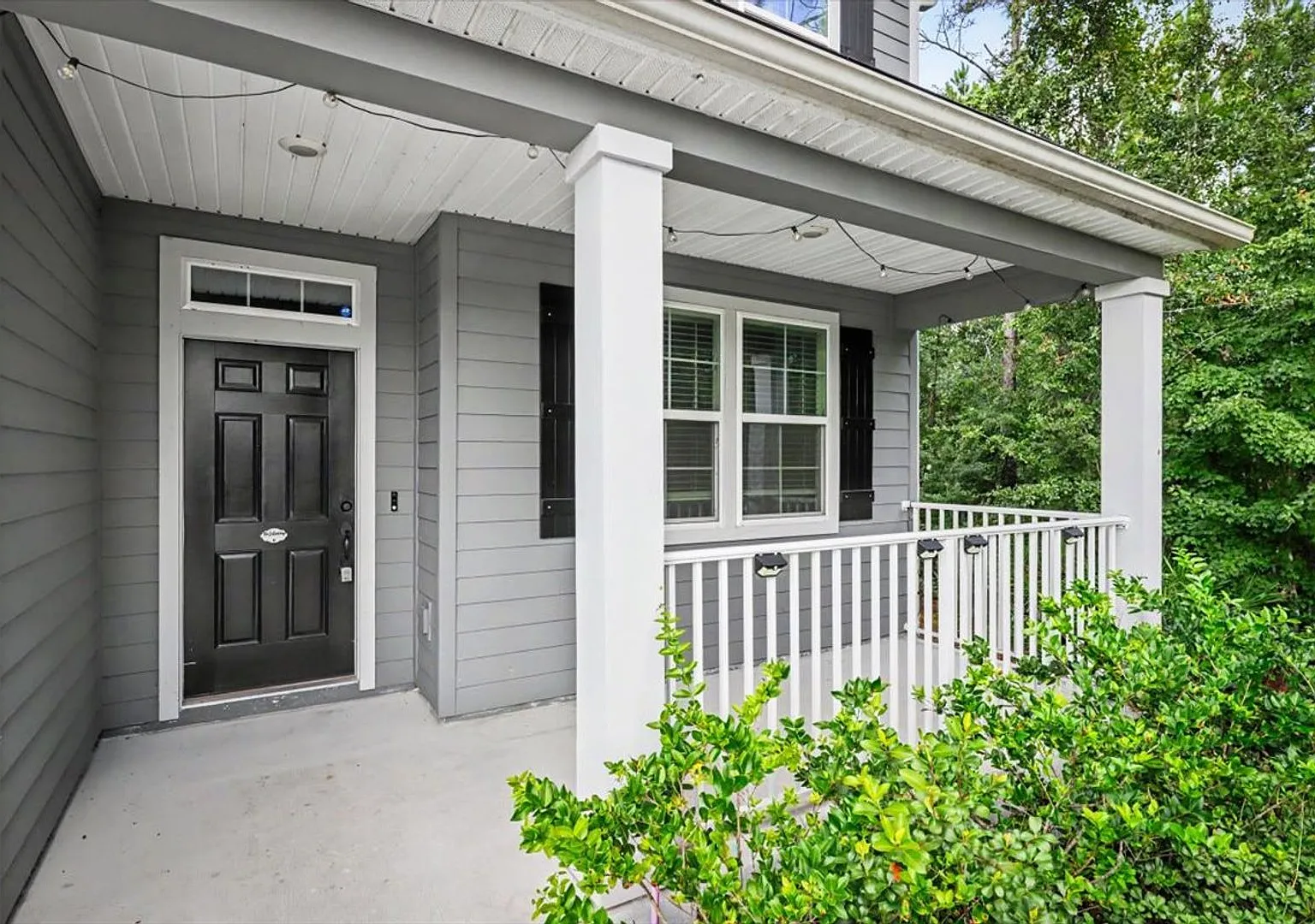 2023-Built 5BR Cul-de-Sac Home with Fenced Yard & Resort Amenities — Photo 3