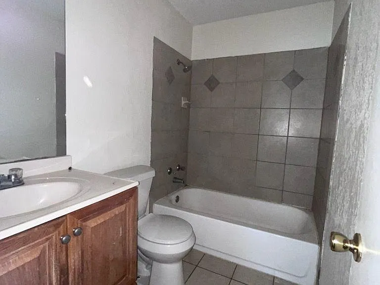 1701 Windsong Ln — Photo 11