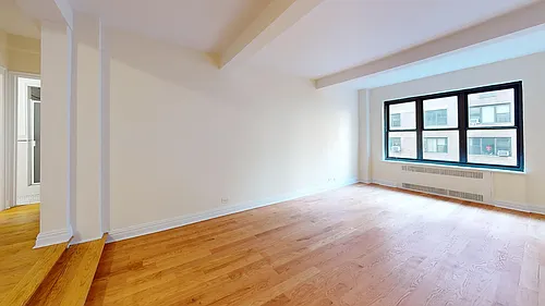 141 E 56th St #5C Photo 1