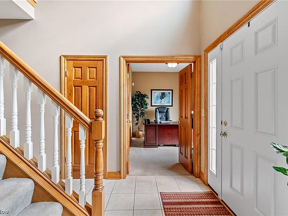 5th image of 1405 Wisteria Ave SW