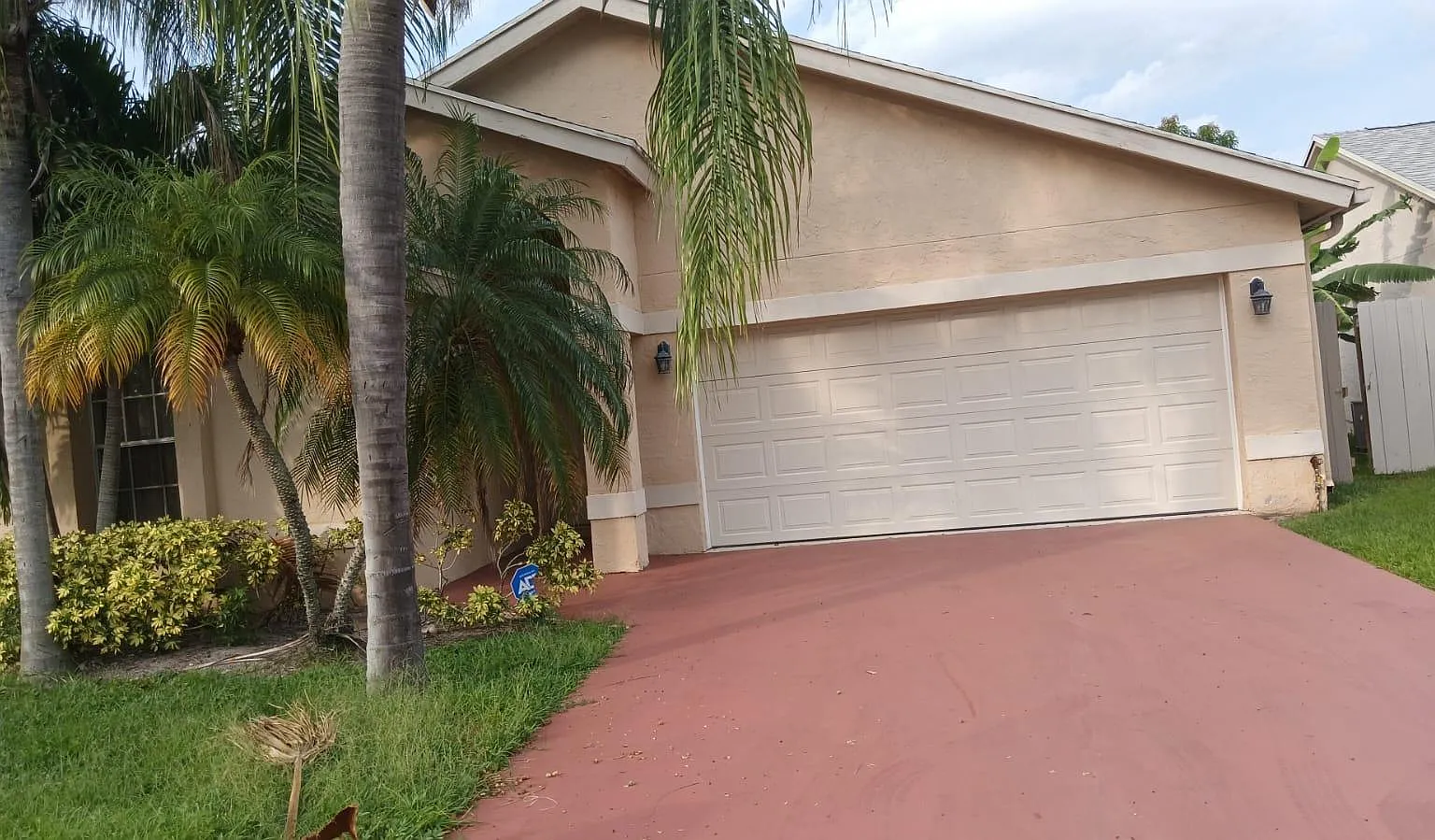 1456 Waterway Cove Dr — Photo 3