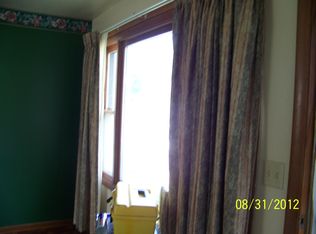 100 N Kidder St APT 11, Plano, IL 60545