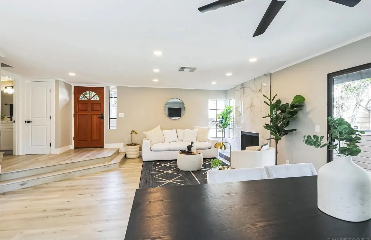 2 bed, 2.5 bath, 1310 sqft, $1,700 — Photo 4