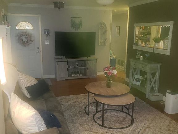 5th image of 1649 Leytonstone Dr