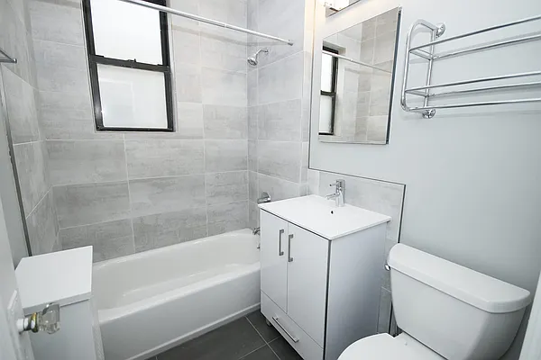 Rented by Modern Spaces | media 7