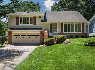1400 Lake Shore Dr W, Minneapolis, MN 55423