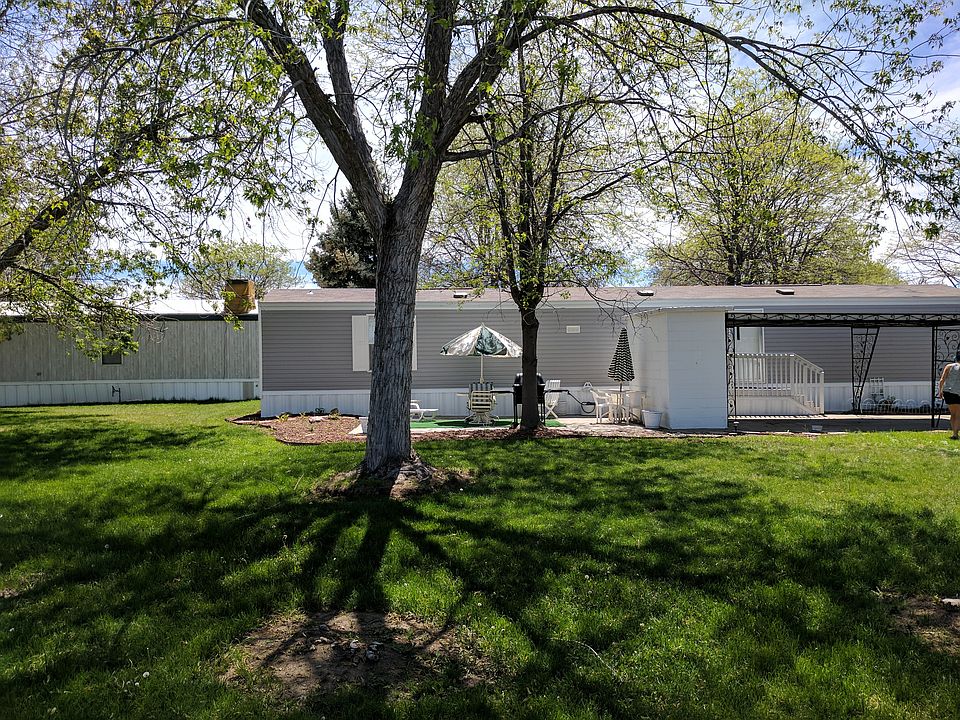 1st image of 3009 6th Ave E