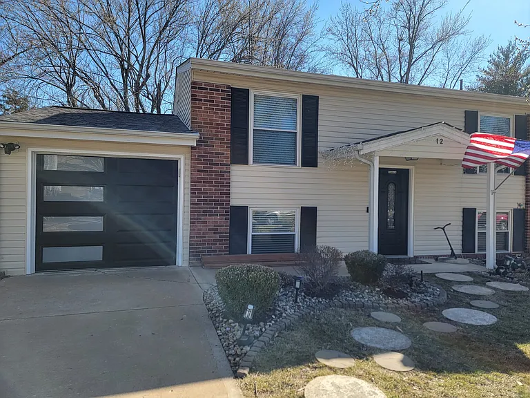 12 Wilbert Dr — Photo 1