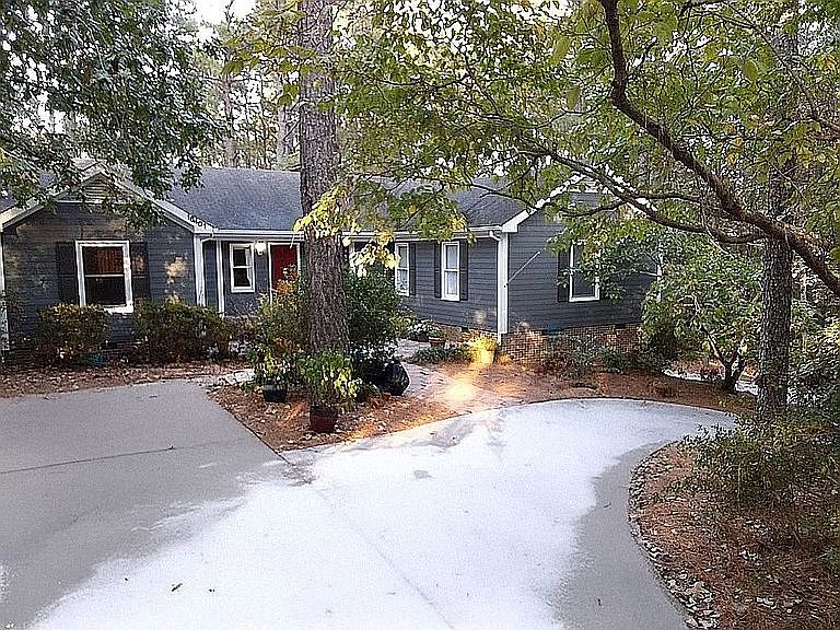 1st image of 16401 Lakeshore Dr