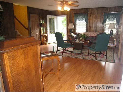 4th image of 612 Ravenwood Dr