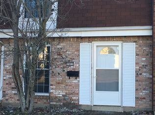 1407 Williamsburg Ct, Fairborn, OH 45324