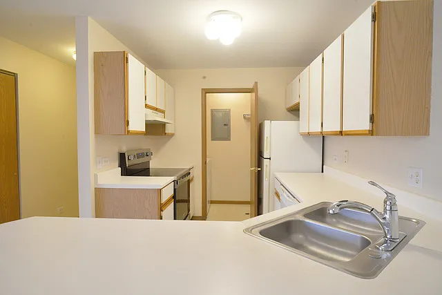 1584 W Crystal Rock Ct #2B — Photo 9