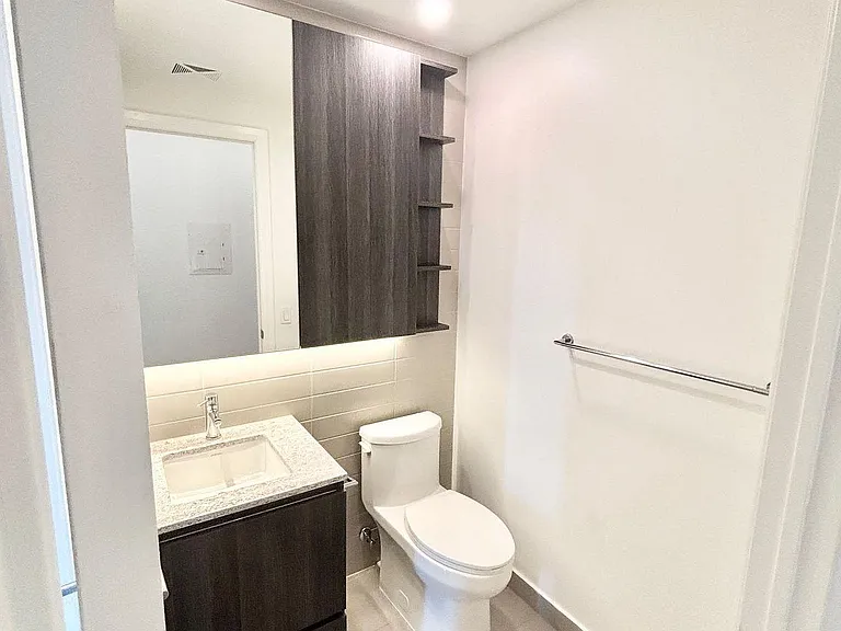 21 Park St E #712 — Photo 11