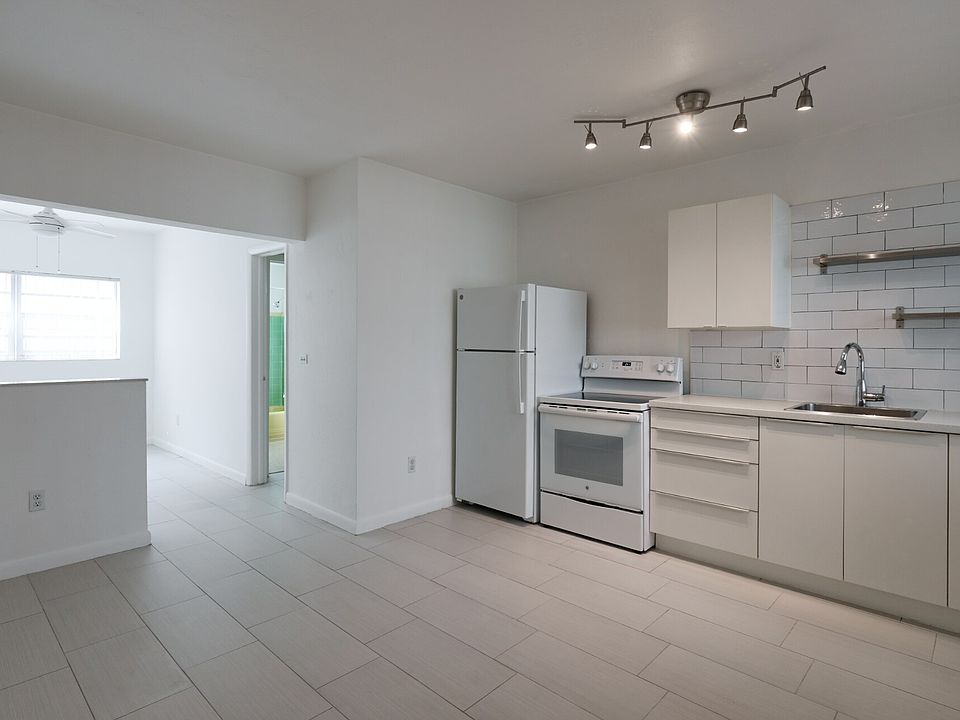 1st image of 226 Calabria Ave APT 2