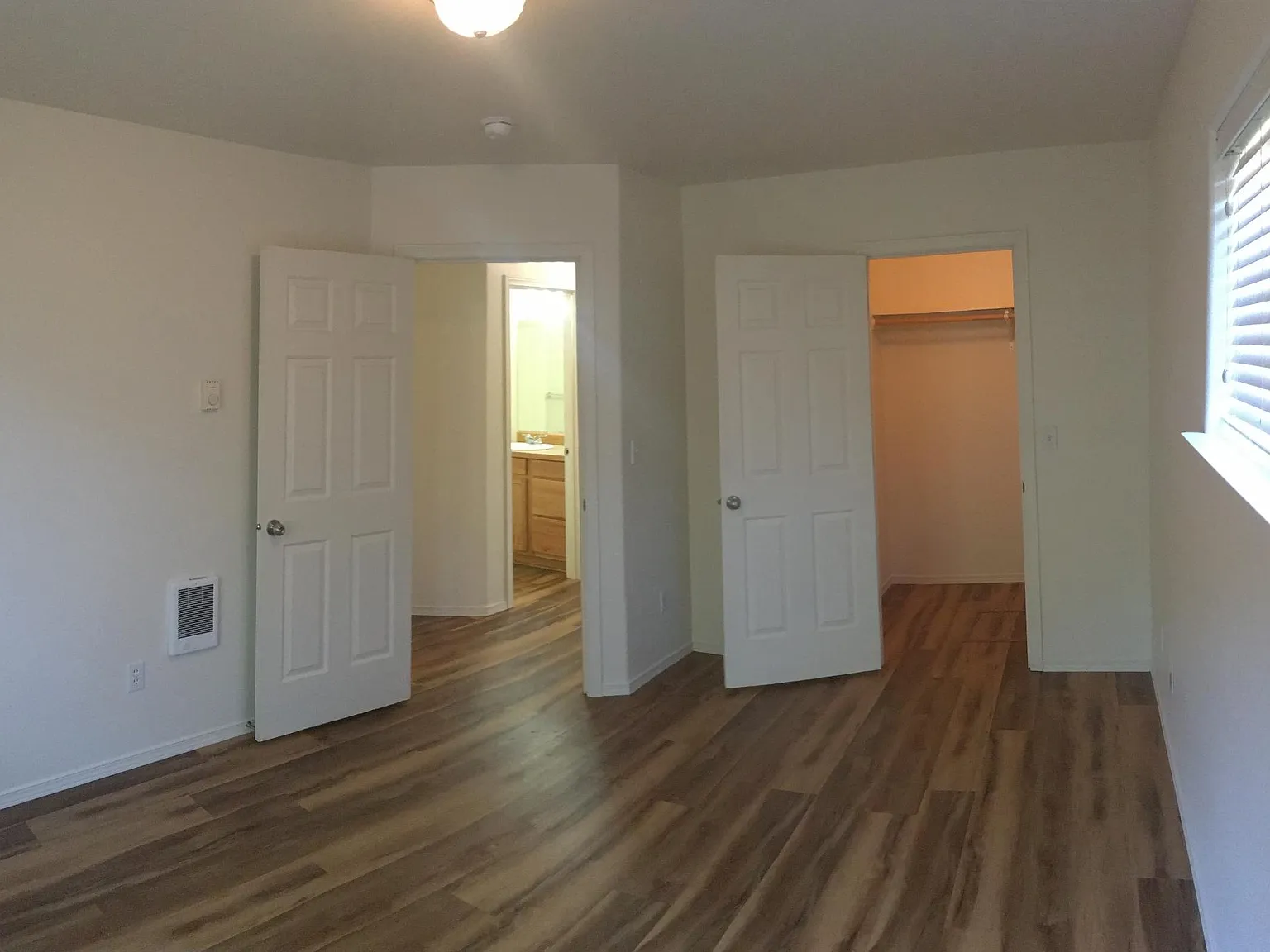 2 bed, 915 sqft, $1,850 — Photo 4