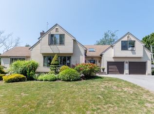 50 Prospect Ave, Hull, MA 02045