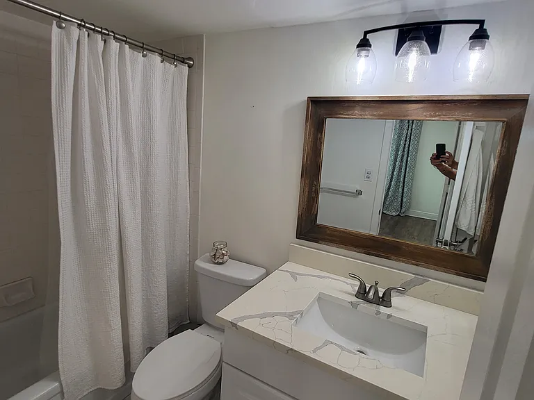 2nd bathroom