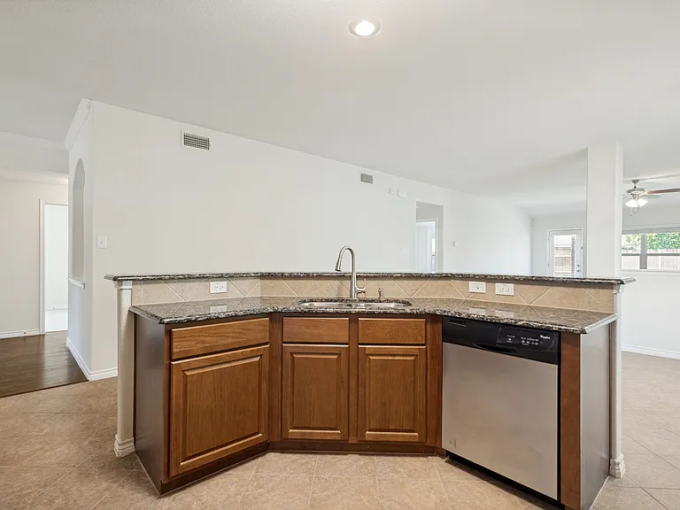 1212 Villa Paloma Blvd — Photo 14