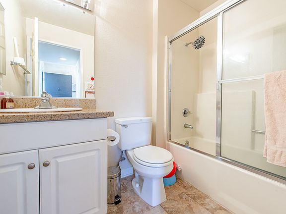 2nd image of 5515 Canoga Ave APT 322