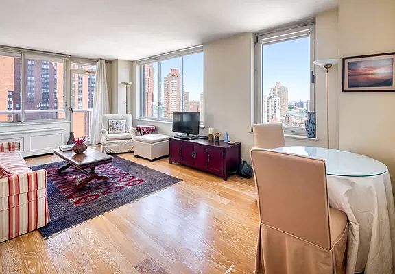 3rd image of 200 E 89th St APT 15F