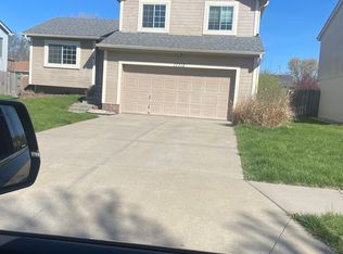 17712 Jacobs St, Omaha, NE 68135