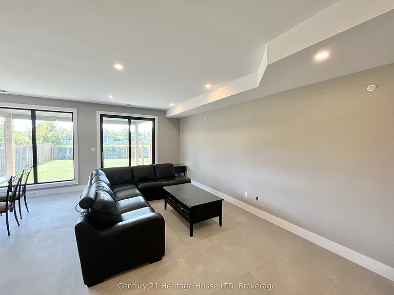 99A Moffatt St — Photo 11