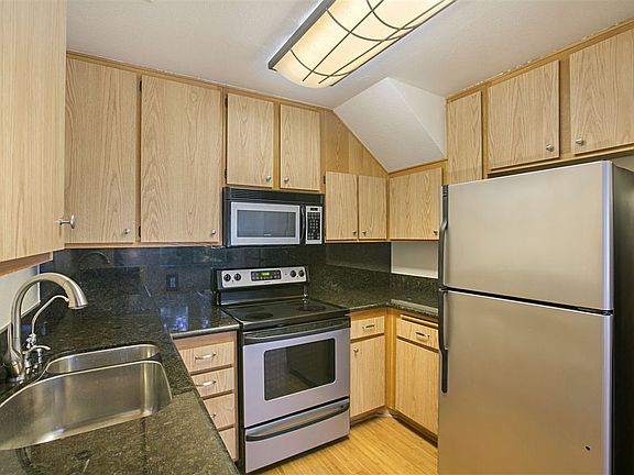 3rd image of 4080 Rosenda Ct Unit 207