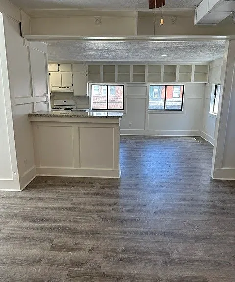 5742 Howe St #2 — Photo 2