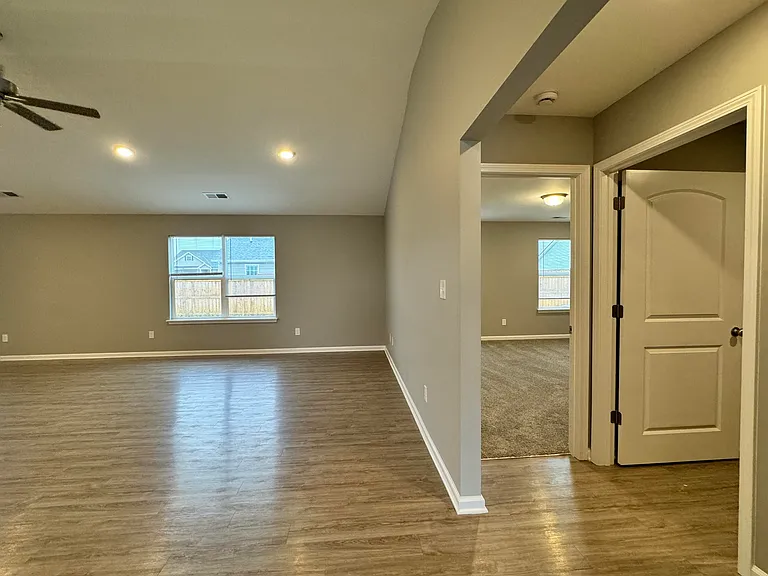 145 Candy Apple Ln — Photo 9
