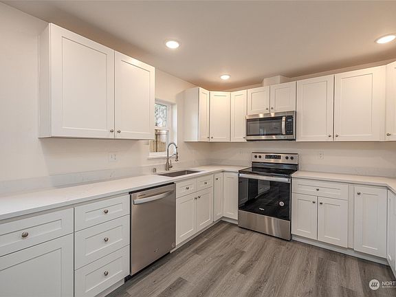 3rd image of 6306 Bearpaw Court