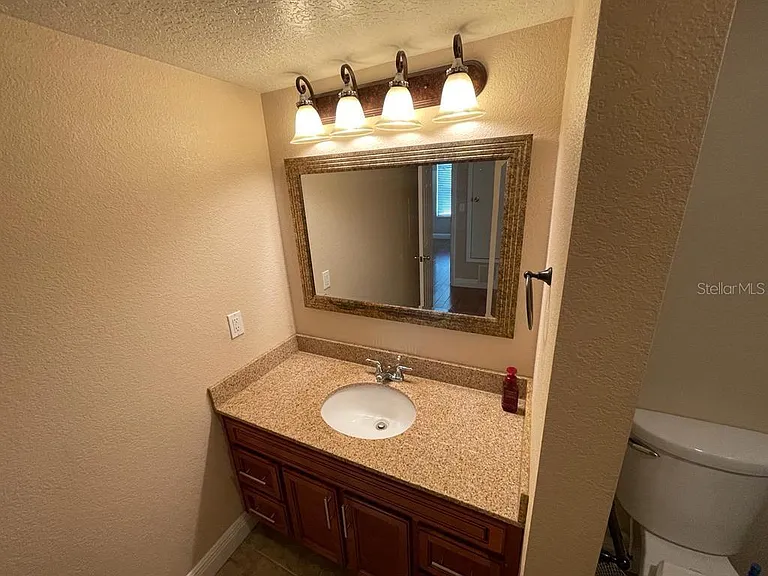 524 Orange Dr #11 — Photo 30