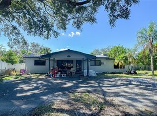 1961 N 56th Way, Hollywood, FL 33021