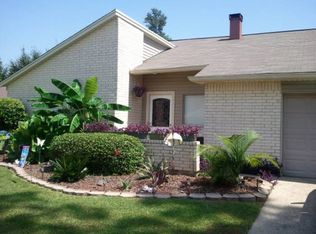 6932 Apuwai Pl, Diamondhead, MS 39525