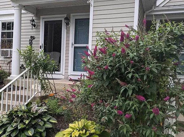 18 Woodland Dr, Warren, NJ 07059