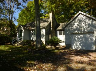 206 Oneota Rd, Highland Lakes, NJ 07422