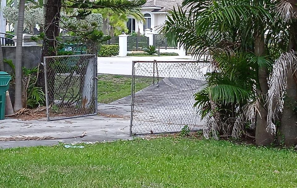 1st image of 330 NW 127th Ave