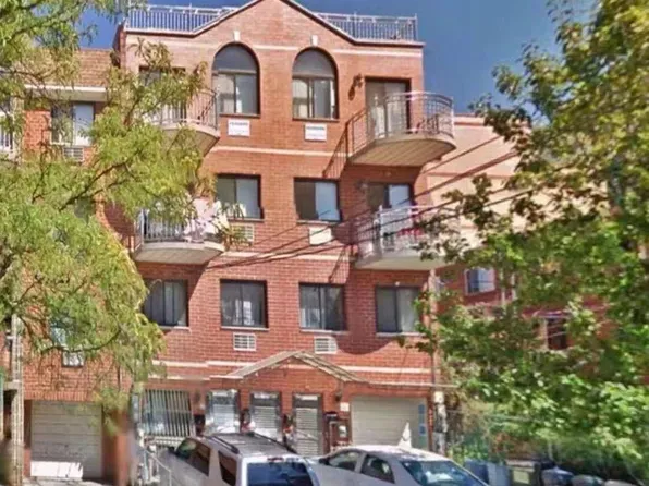 13931 34th Ave Floor 3, Flushing, NY 11354