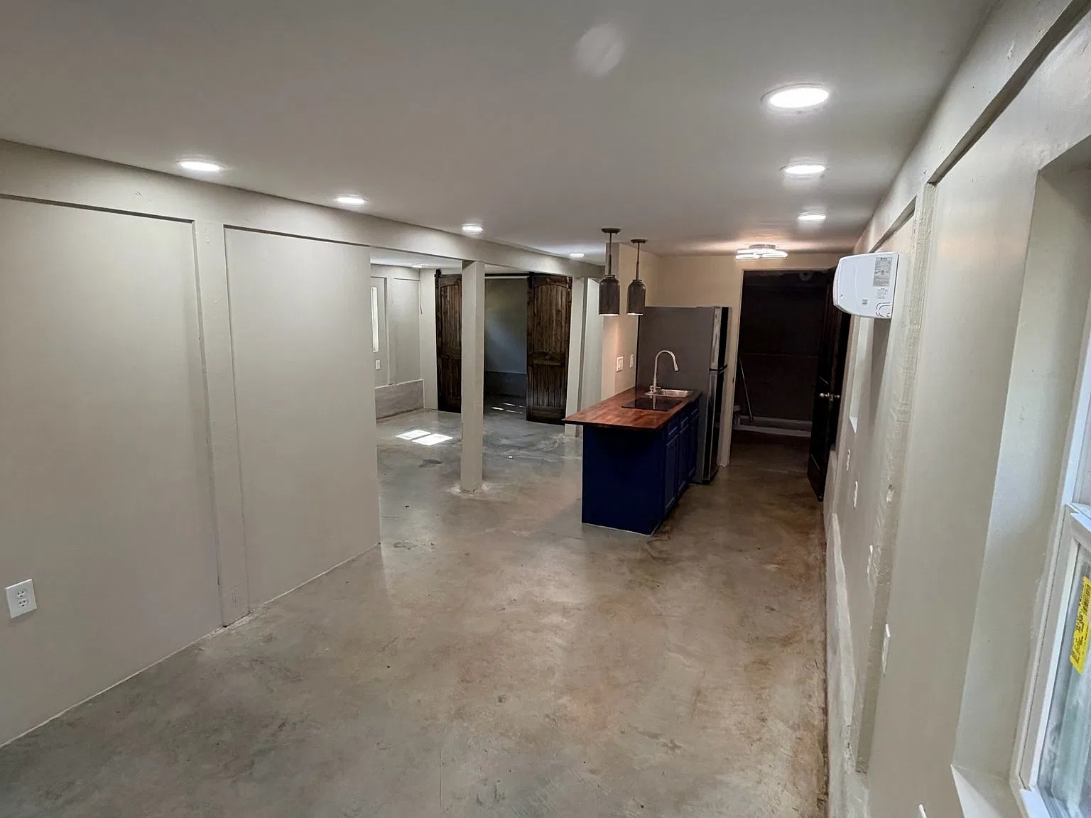 2 bed, $1,100 — Photo 3