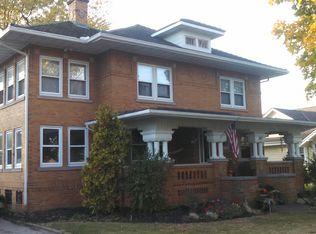 910 Lakeview Dr, Lorain, OH 44052